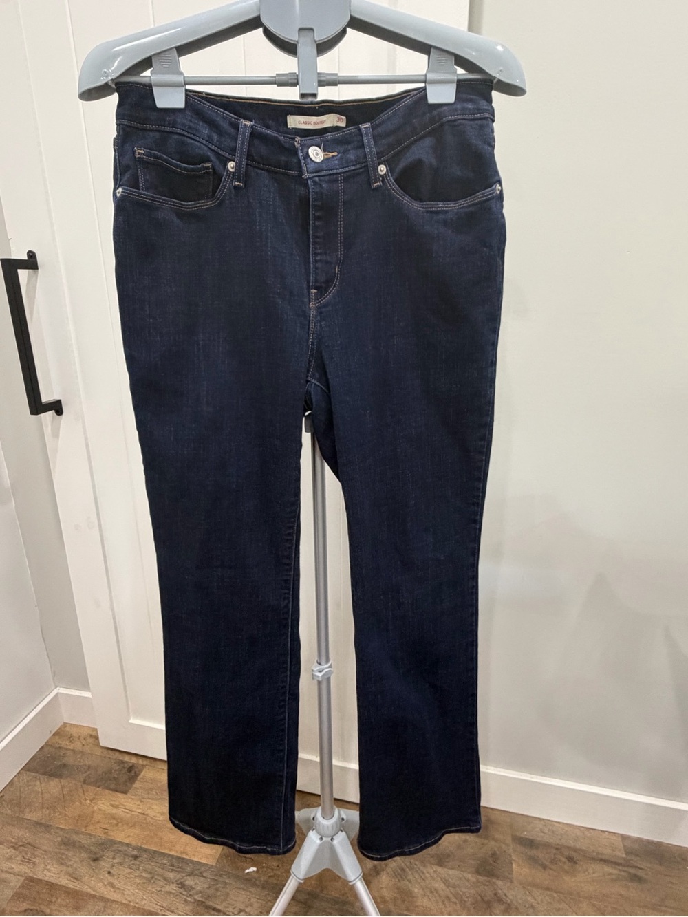 Levi's Dark Blue Classic Boot-Cut Women's Jeans